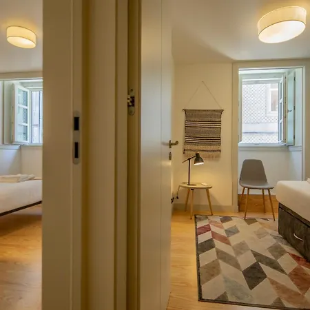 Castelo Superior Two Bedroom By Les Deux Mariettes