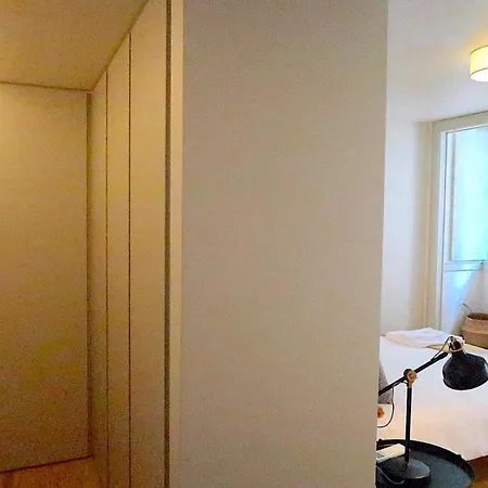 Castelo Superior Two Bedroom By Les Deux Mariettes Lisbon