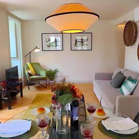 Castelo Superior Two Bedroom By Les Deux Mariettes *