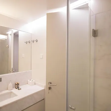 Castelo Superior Two Bedroom By Les Deux Mariettes *