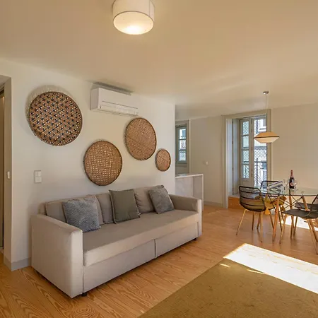 Castelo Superior Two Bedroom By Les Deux Mariettes * Lisbon