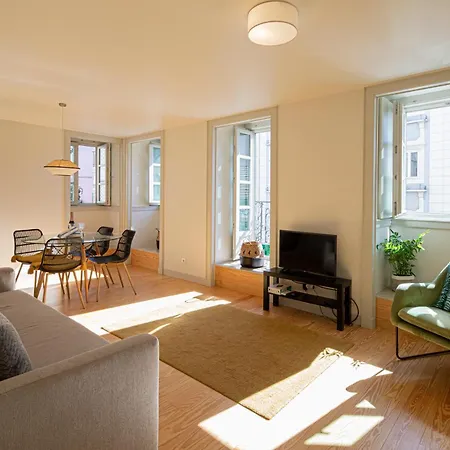 Castelo Superior Two Bedroom By Les Deux Mariettes