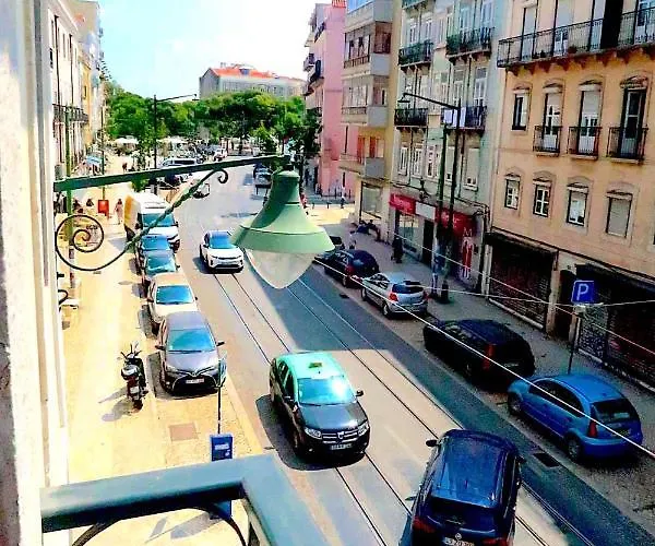 Castelo Superior Two Bedroom By Les Deux Mariettes شقة *