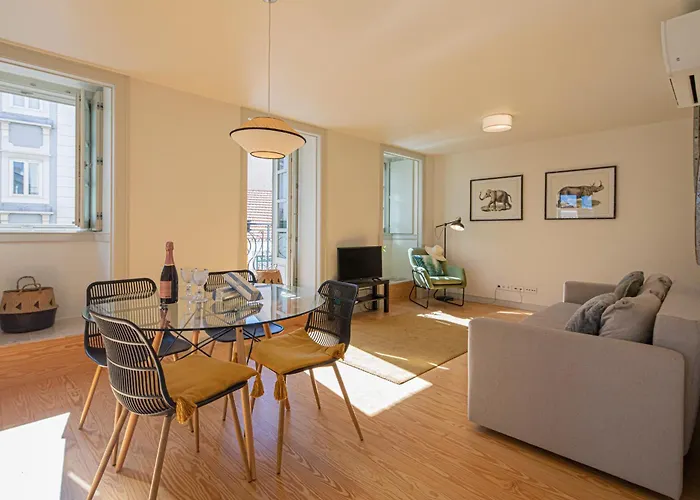 Апартаменти Castelo Superior Two Bedroom By Les Deux Mariettes *