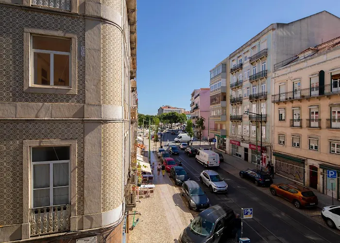 Castelo Superior Two Bedroom By Les Deux Mariettes شقة Lisboa