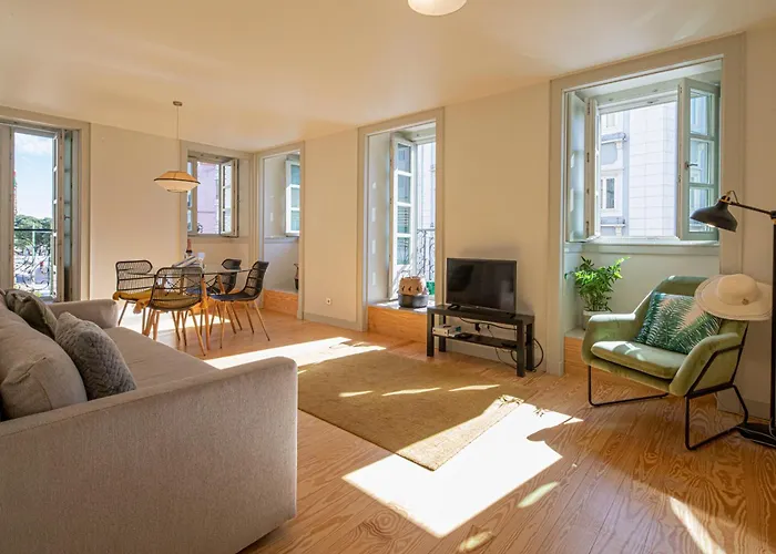 Апартаменти Castelo Superior Two Bedroom By Les Deux Mariettes