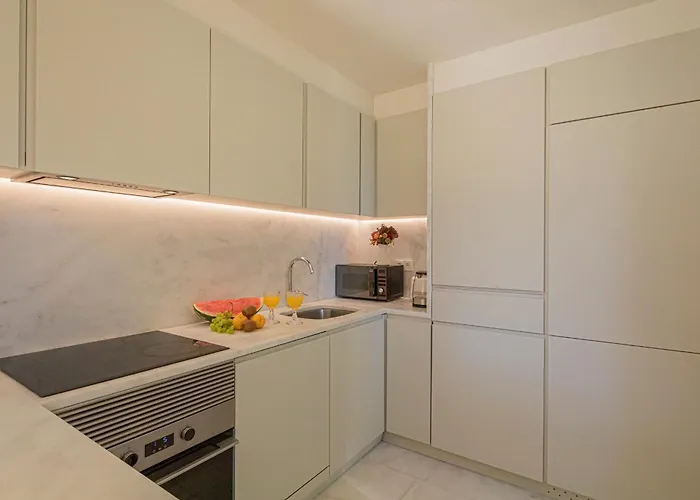 Апартаменти Castelo Superior Two Bedroom By Les Deux Mariettes Лісабон