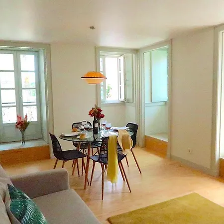 شقة Castelo Superior Two Bedroom By Les Deux Mariettes Lisboa