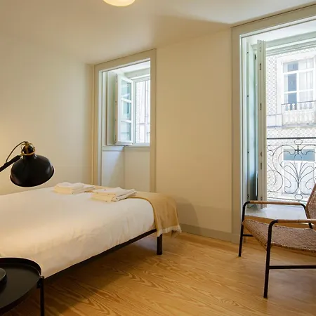 Castelo Superior Two Bedroom By Les Deux Mariettes شقة *