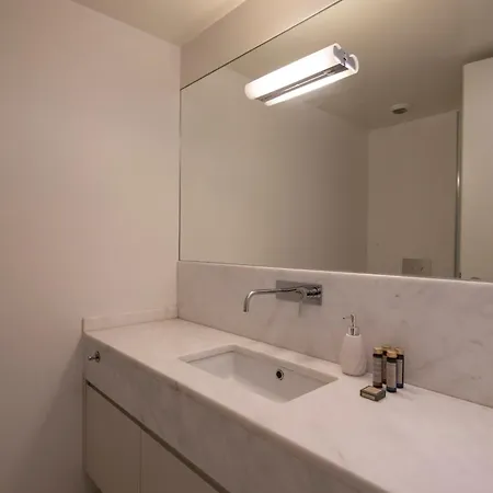 Castelo Superior Two Bedroom By Les Deux Mariettes شقة *
