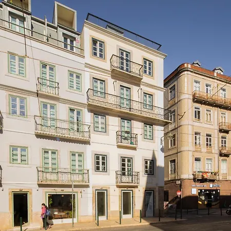 Castelo Superior Two Bedroom By Les Deux Mariettes شقة Lisboa
