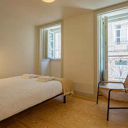 Castelo Superior Two Bedroom By Les Deux Mariettes